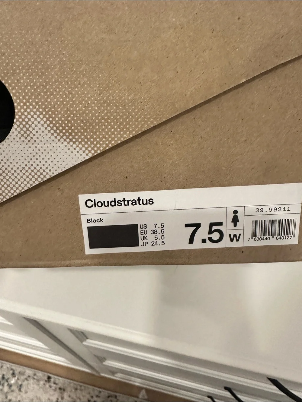 On Running Stratus All-Black Running Shoes